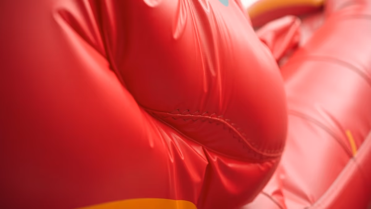 Renta el Inflable Dragones Rojos en CDMX — foto 2