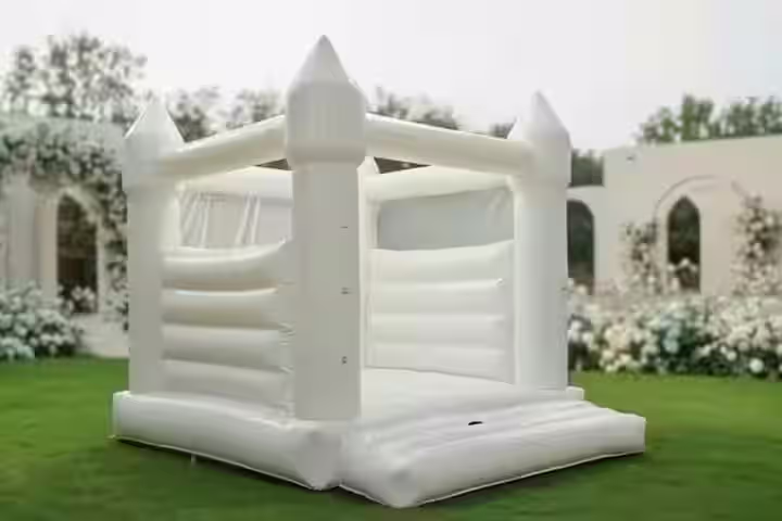 Renta inflable Castillo Blanco en CDMX - bodas con rosas