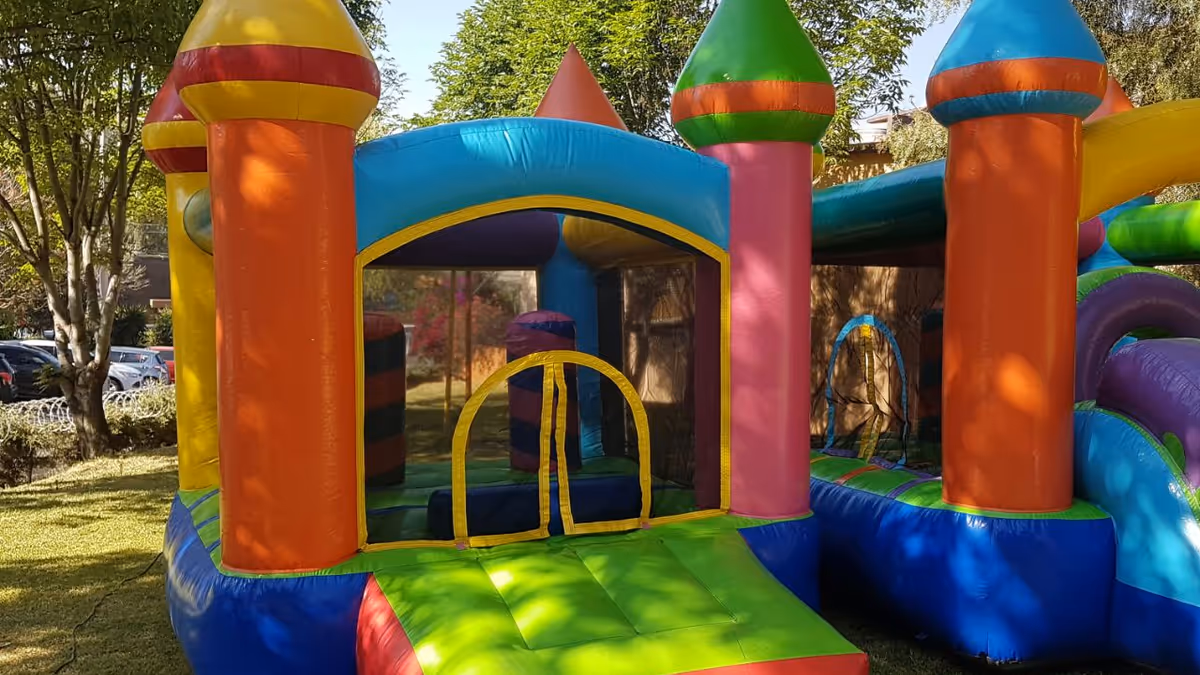 Renta de mini castillo inflable para niños pequeños CDMX